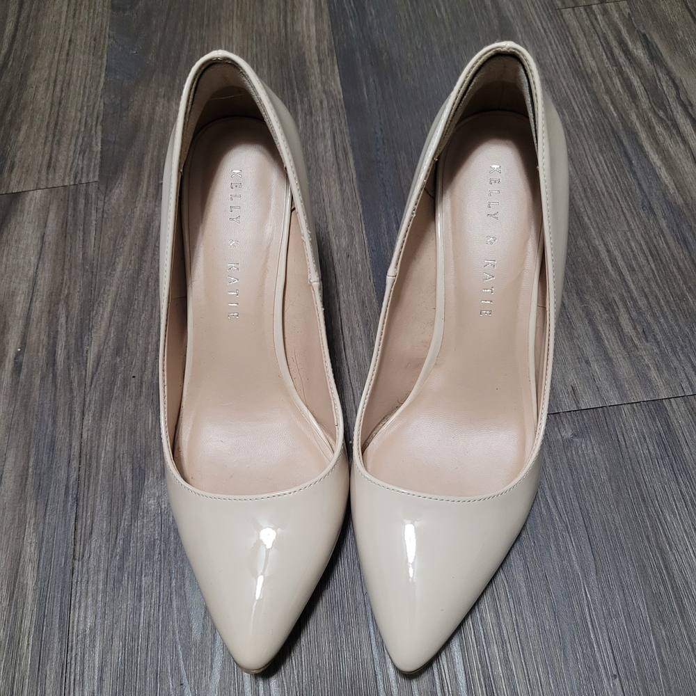 Kelly & Katie Beige Pointed Heels Size 6 Netral Pumps